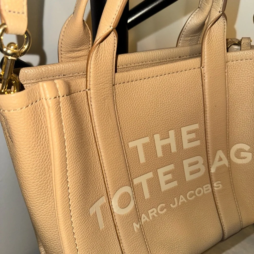 Marc Jacobs Taupe Leather Tote - Picture 12 of 15
